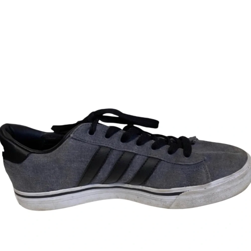 Adidas Neo cloudfoam super daily sneakers size 7.5